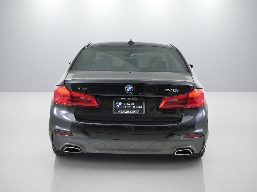 Used 2018 Black Sapphire Metallic BMW 540i xDrive image 11