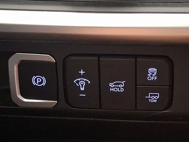 Certified Used 2025 Brown Hyundai XRT image 32