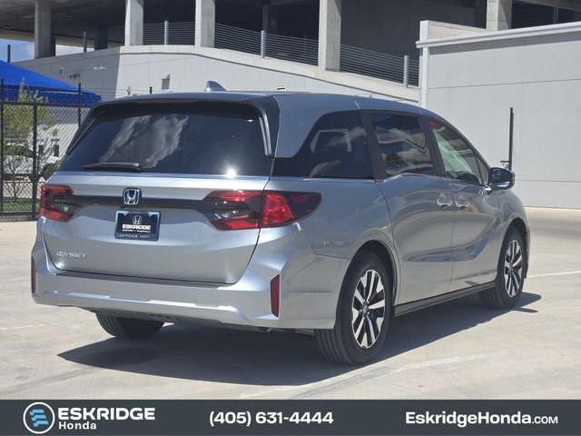 New 2026 Solar Silver Metallic Honda EX-L image 4