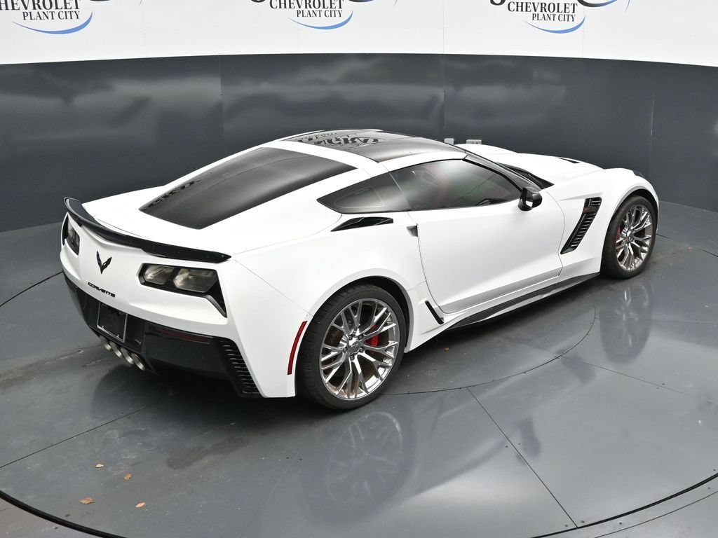 Used 2018 ARCTIC WHITE Chevrolet Z06 2LZ image 24