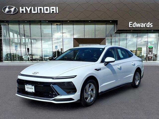 2026 Hyundai Sonata SE's photo
