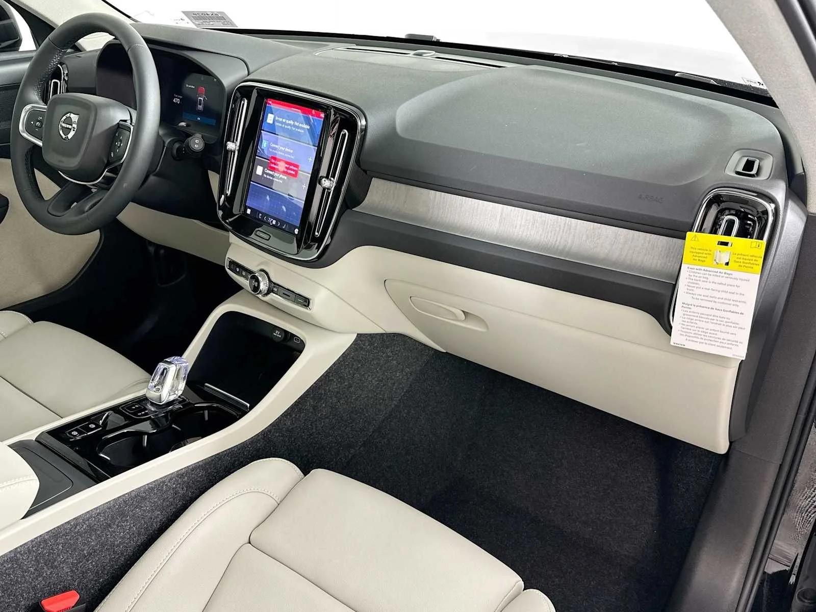 2025 Volvo XC40 Plus - Photo 27