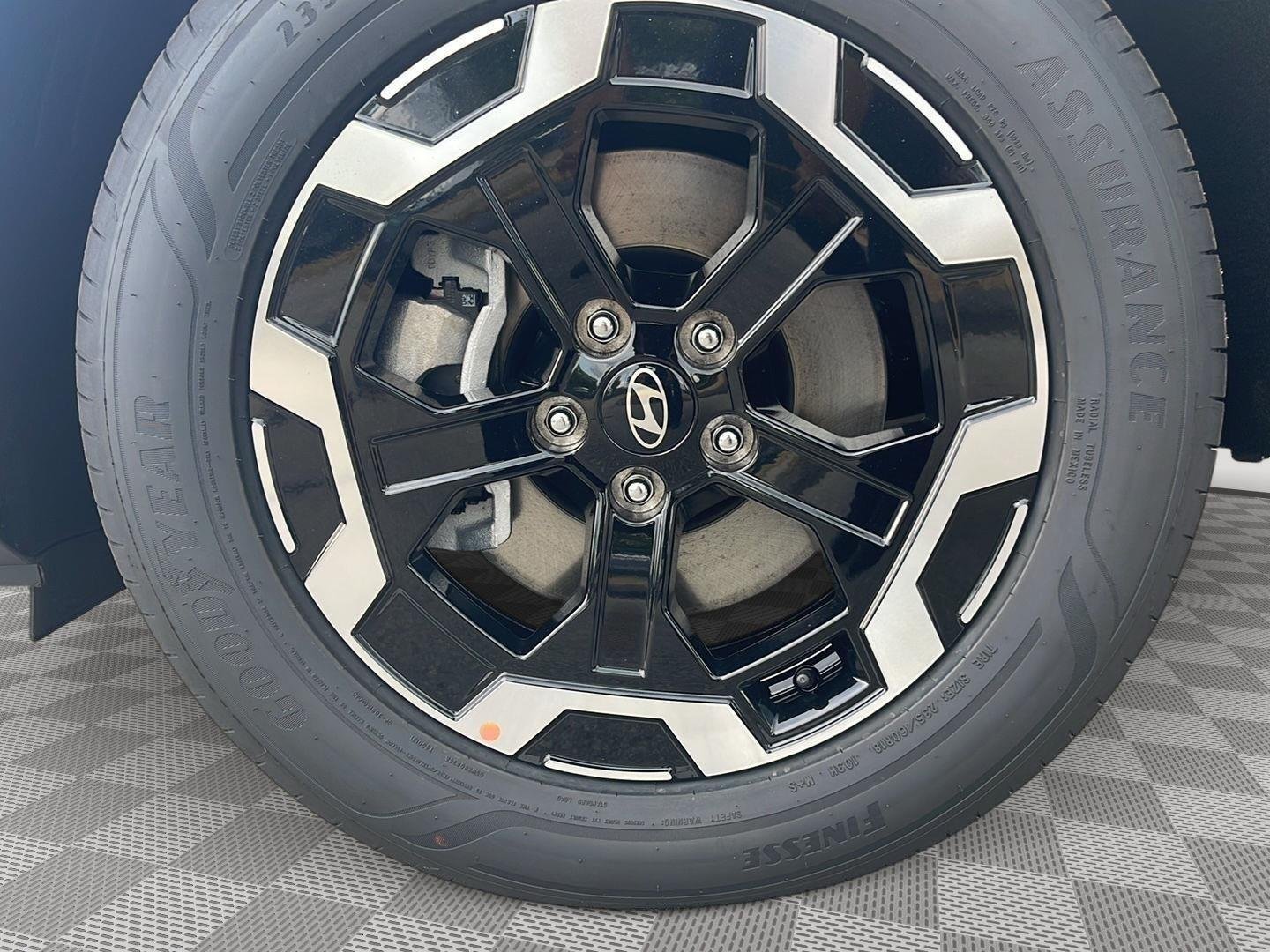 New 2026 Hampton Gray Hyundai SEL AWD image 9