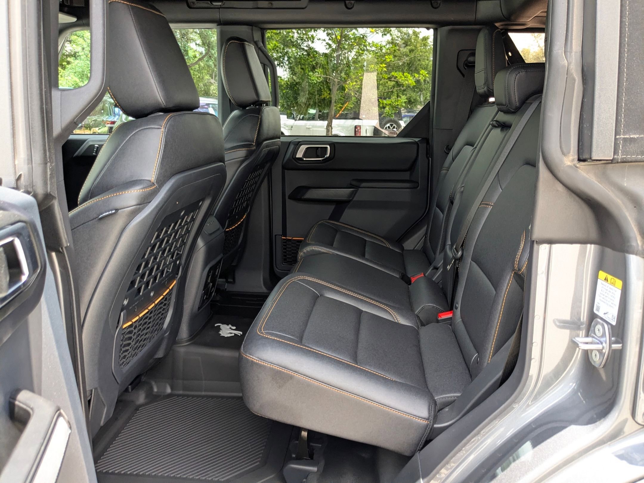 Used 2024 Gray Metallic Ford Badlands image 23