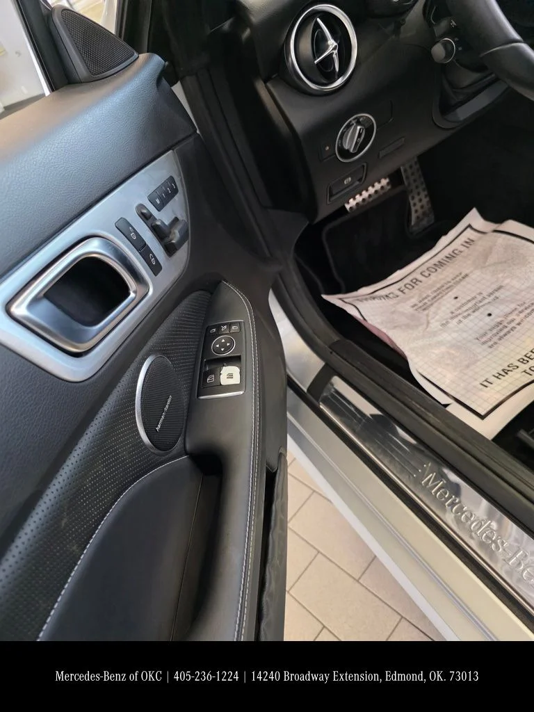 Used 2015 Silver Mercedes-Benz SLK 350 image 15