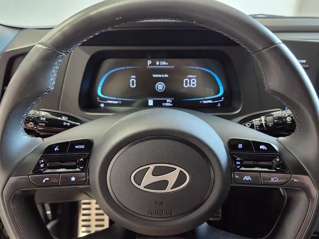 Used 2025 Gray Hyundai SEL Sport image 26