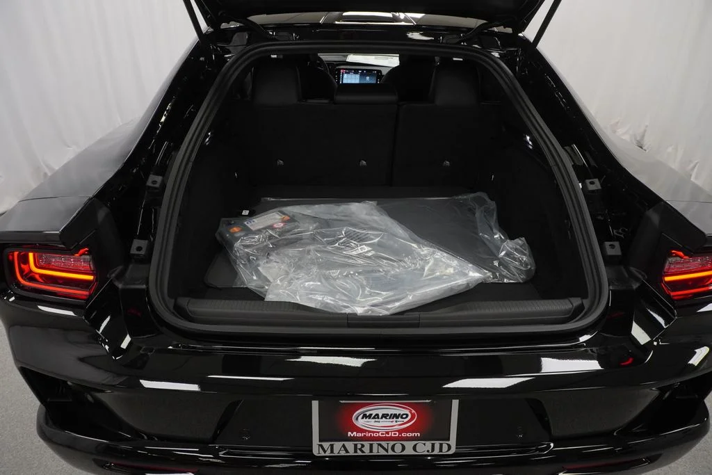 New 2026 Diamond Black Crystal Pearlcoat Dodge Scat Pack image 28