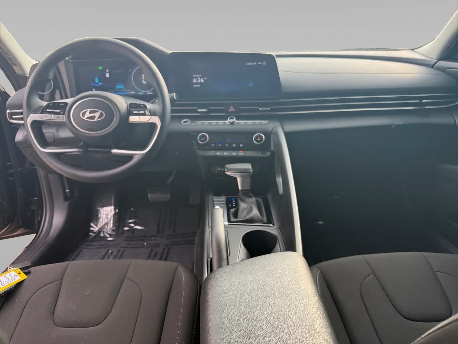 2024 Hyundai Elantra SEL - Photo 21