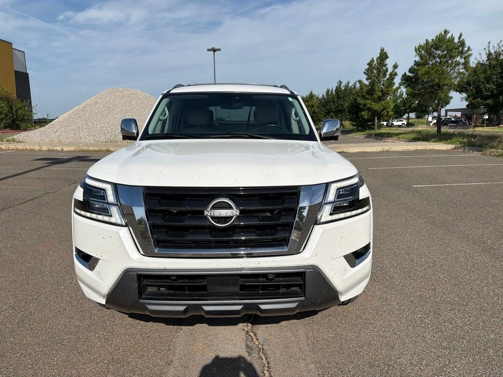 Used 2021 White Nissan Platinum image 3