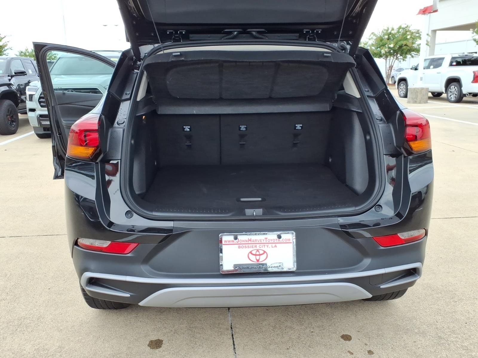 Used 2024 Ebony Twilight Metallic Buick Preferred image 16