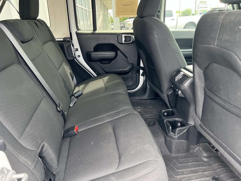 Used 2021 White Jeep Unlimited Willys image 13