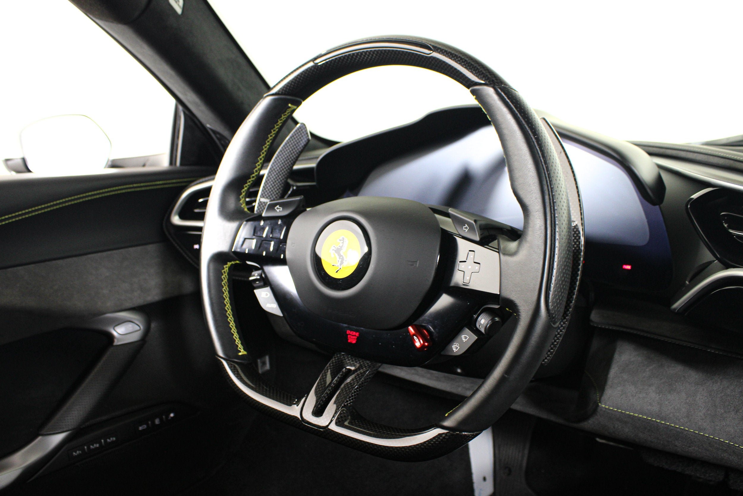Used 2025 Bianco Cervino Ferrari  image 45