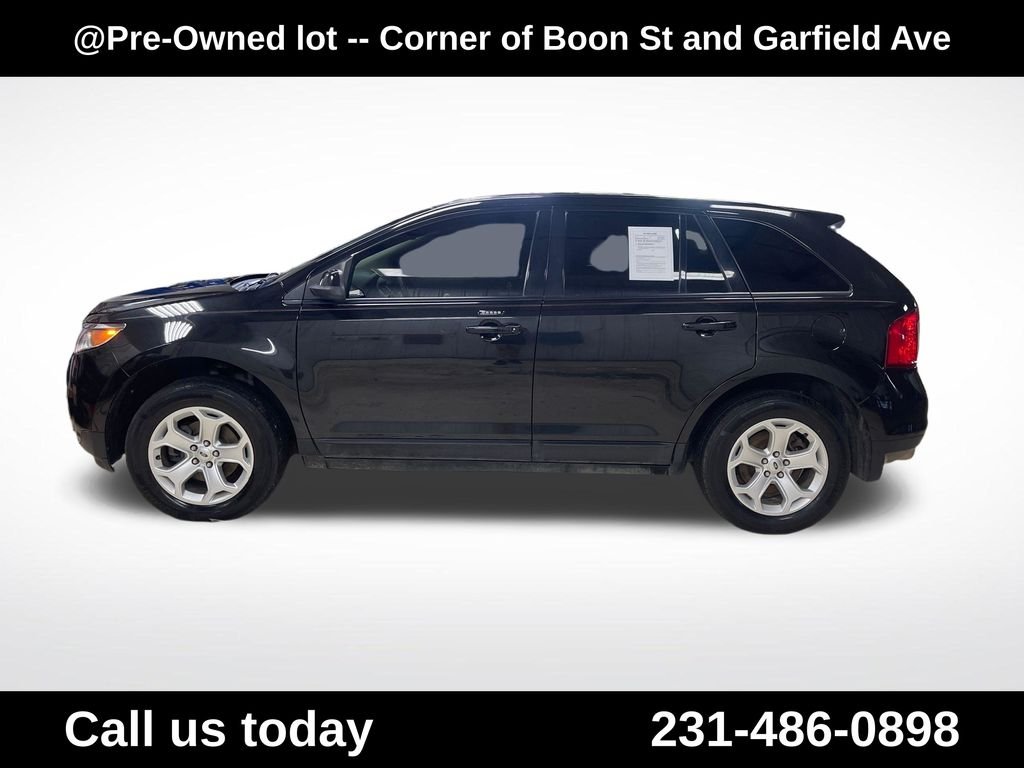 Used 2014 Black Ford SEL image 2