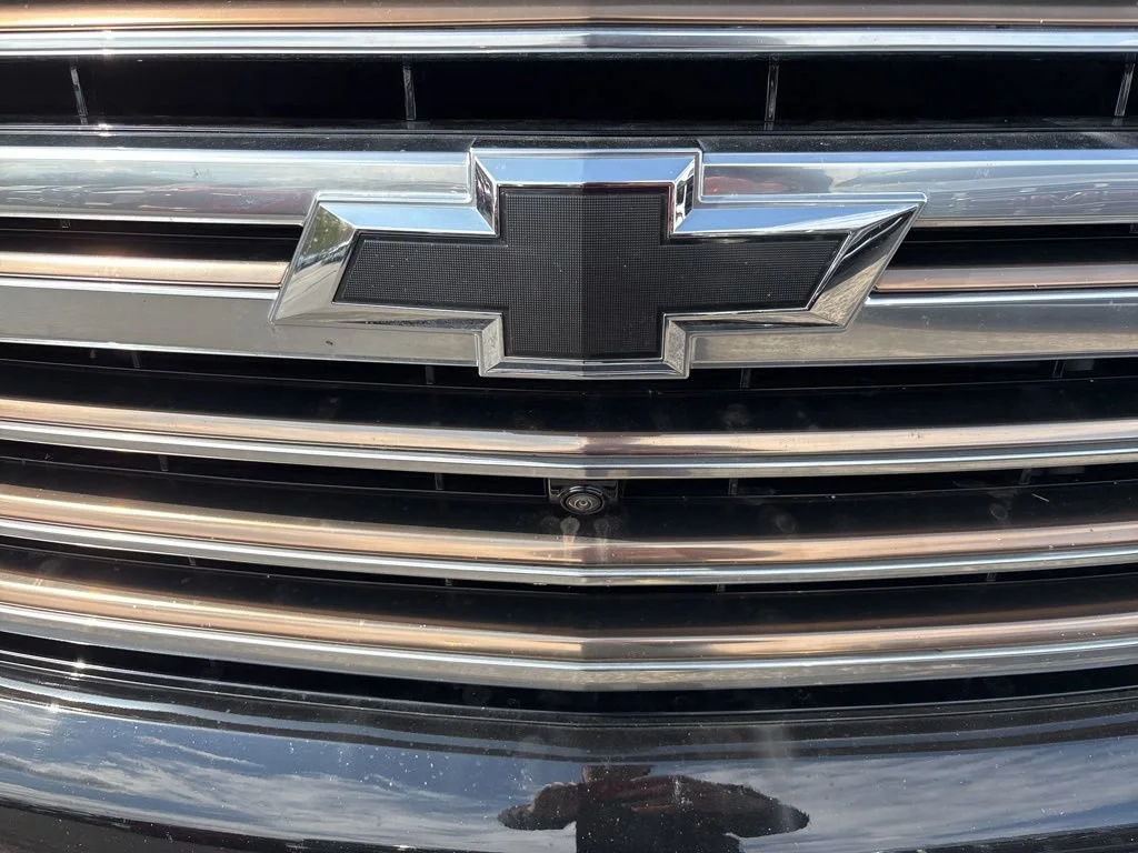 Used 2024 Black Chevrolet High Country image 13
