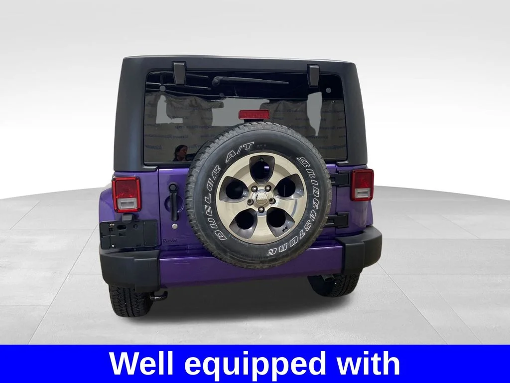 Used 2017 Purple Jeep Sahara image 3