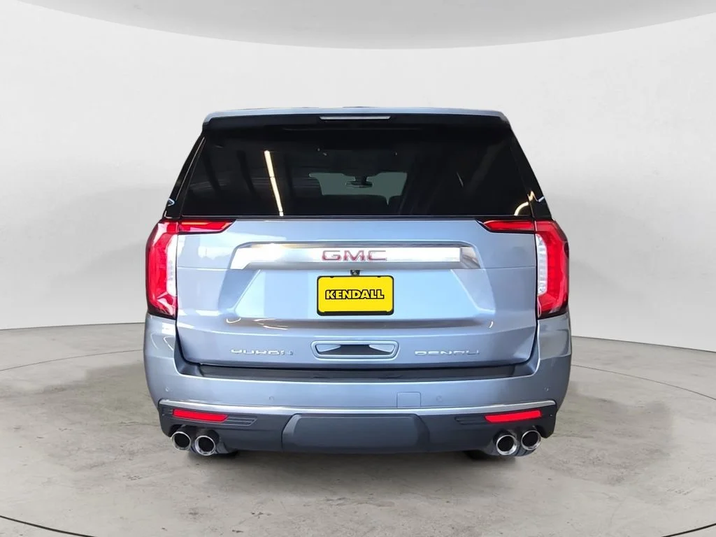 Used 2022 Gray GMC Denali image 6
