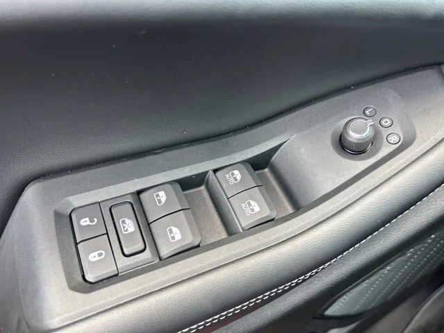Used 2025 Gray Jeep Limited image 17