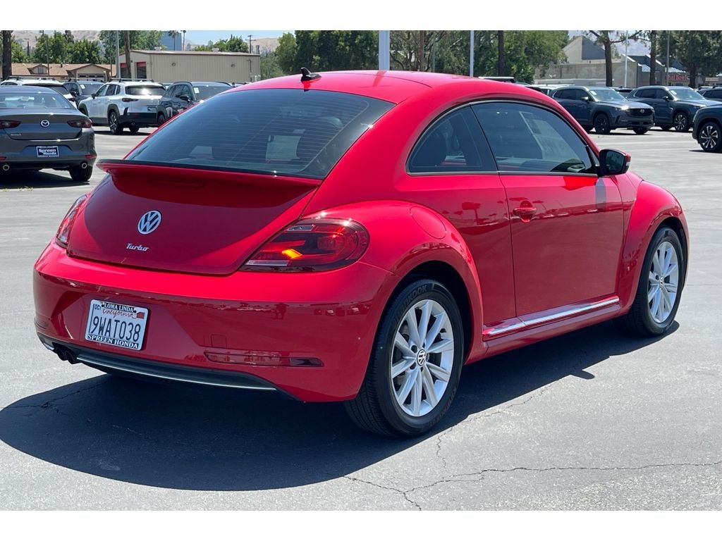 Used 2017 Tornado Red Volkswagen 1.8T SE image 6