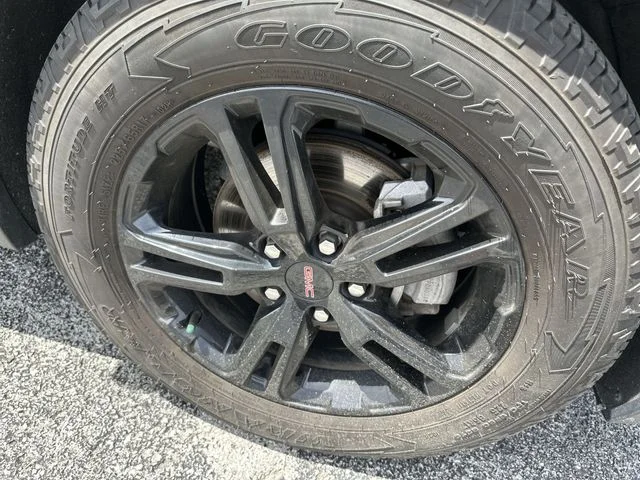 Used 2023 Black GMC AT4 image 21