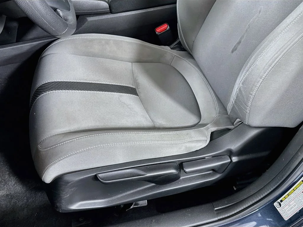 Used 2018 Gray Honda LX image 22