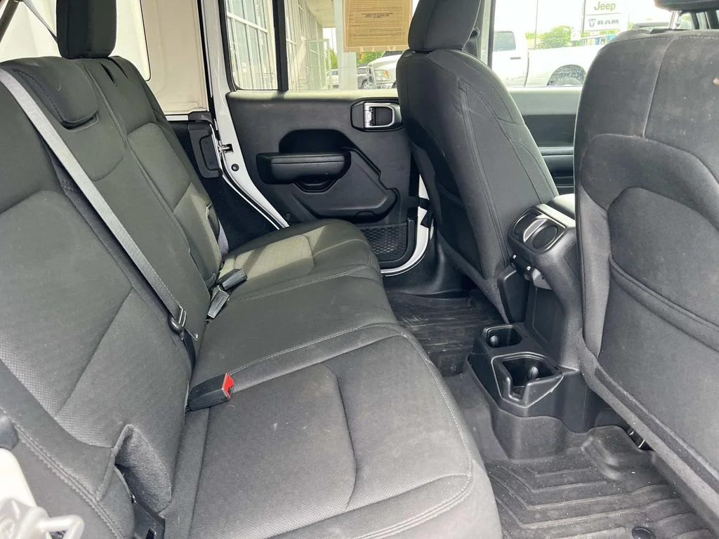 Used 2021 White Jeep Unlimited Willys image 13