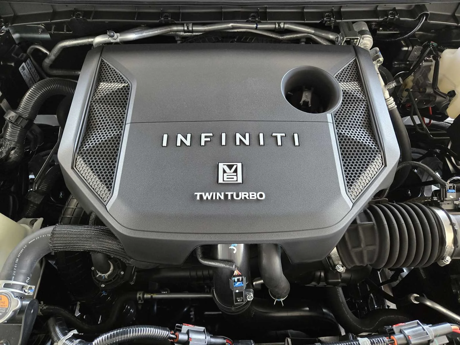 2026 INFINITI QX80 Luxe - Photo 21