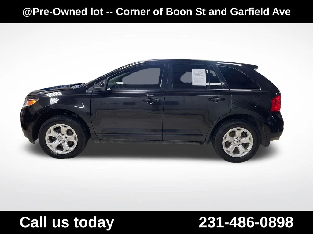 Used 2014 Black Ford SEL image 2