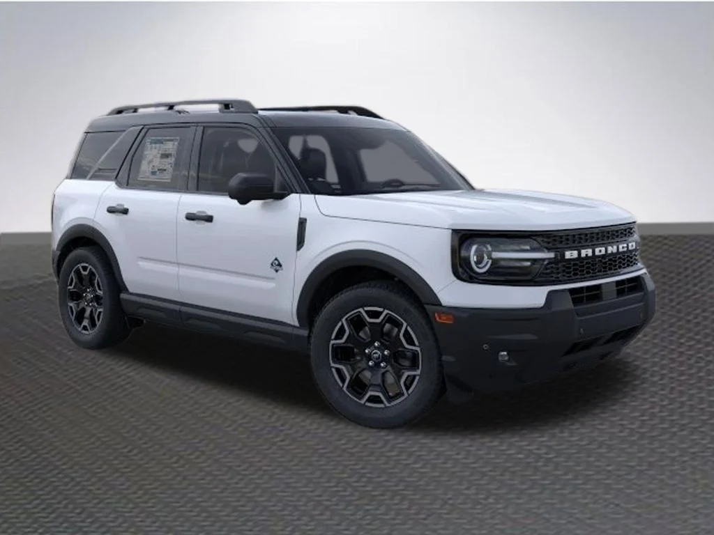 New 2026 Space White Metallic Ford Outer Banks® image 7