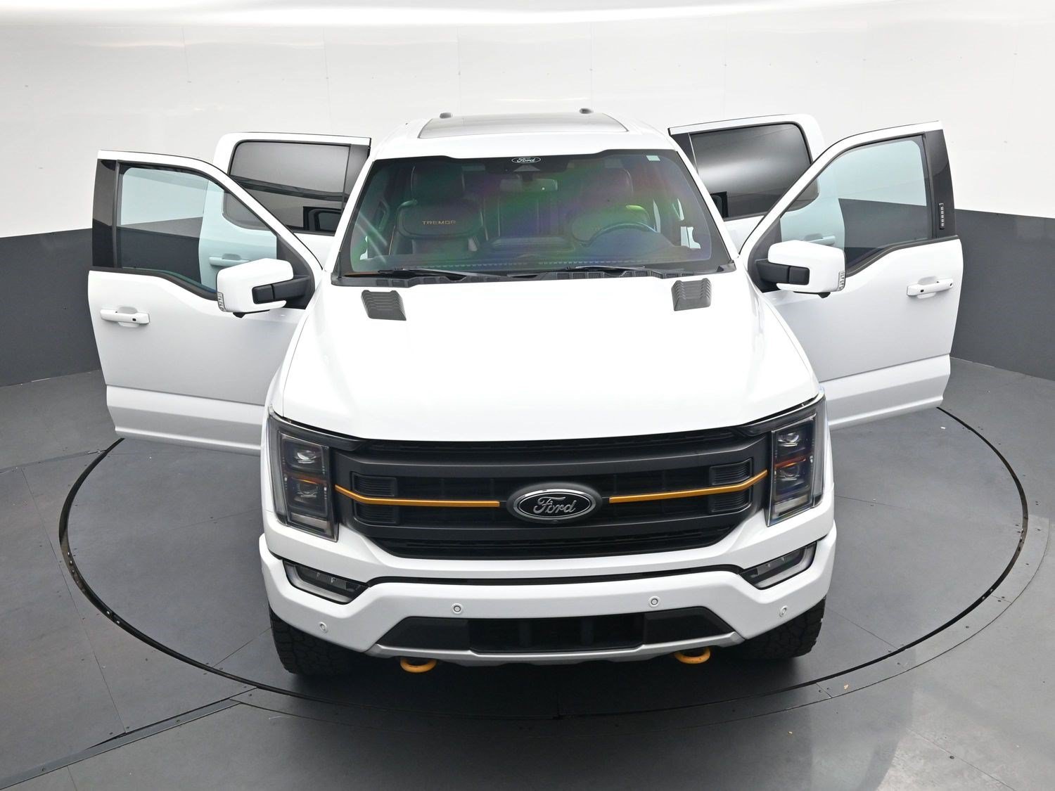 Used 2022 Oxford White Ford Tremor image 37