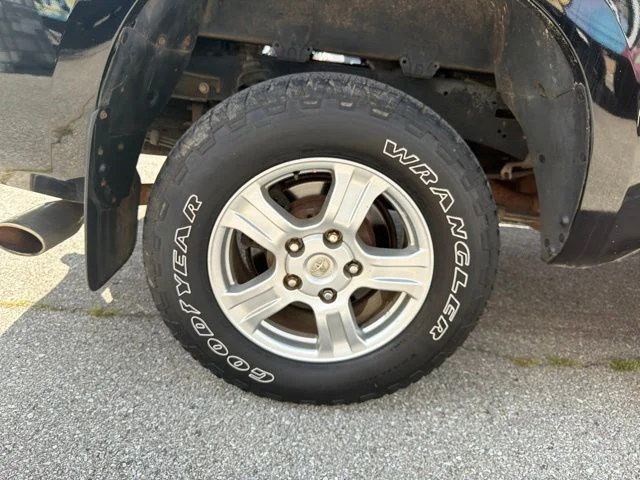 Used 2008 Black Toyota Base image 32