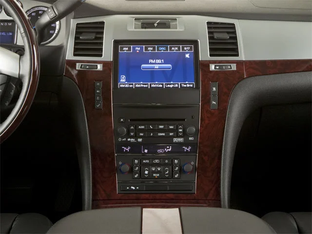 Used 2013 Mocha Steel Metallic Cadillac Premium image 13