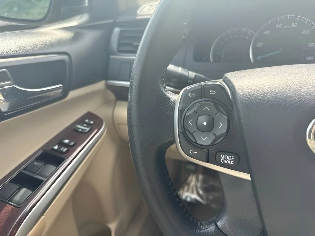 Used 2012 Gold Toyota L image 14