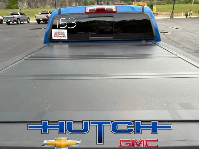 Used 2020 KINETIC BLUE METALLIC Chevrolet 4WD Z71 image 17