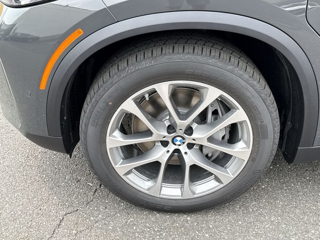 New 2026 Gray BMW xDrive50e image 10