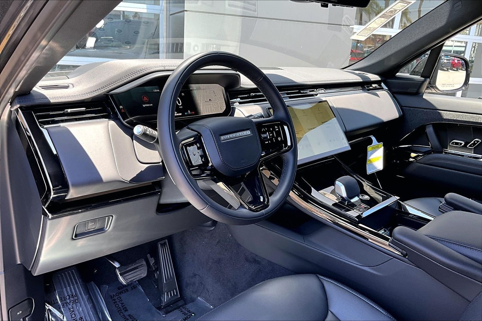 New 2026 Carpathian Grey Land Rover Dynamic SE image 6