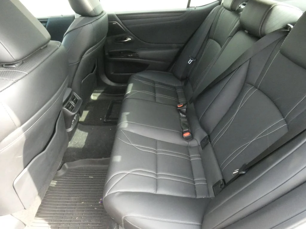 Used 2025 Beige Lexus 350 Luxury image 37