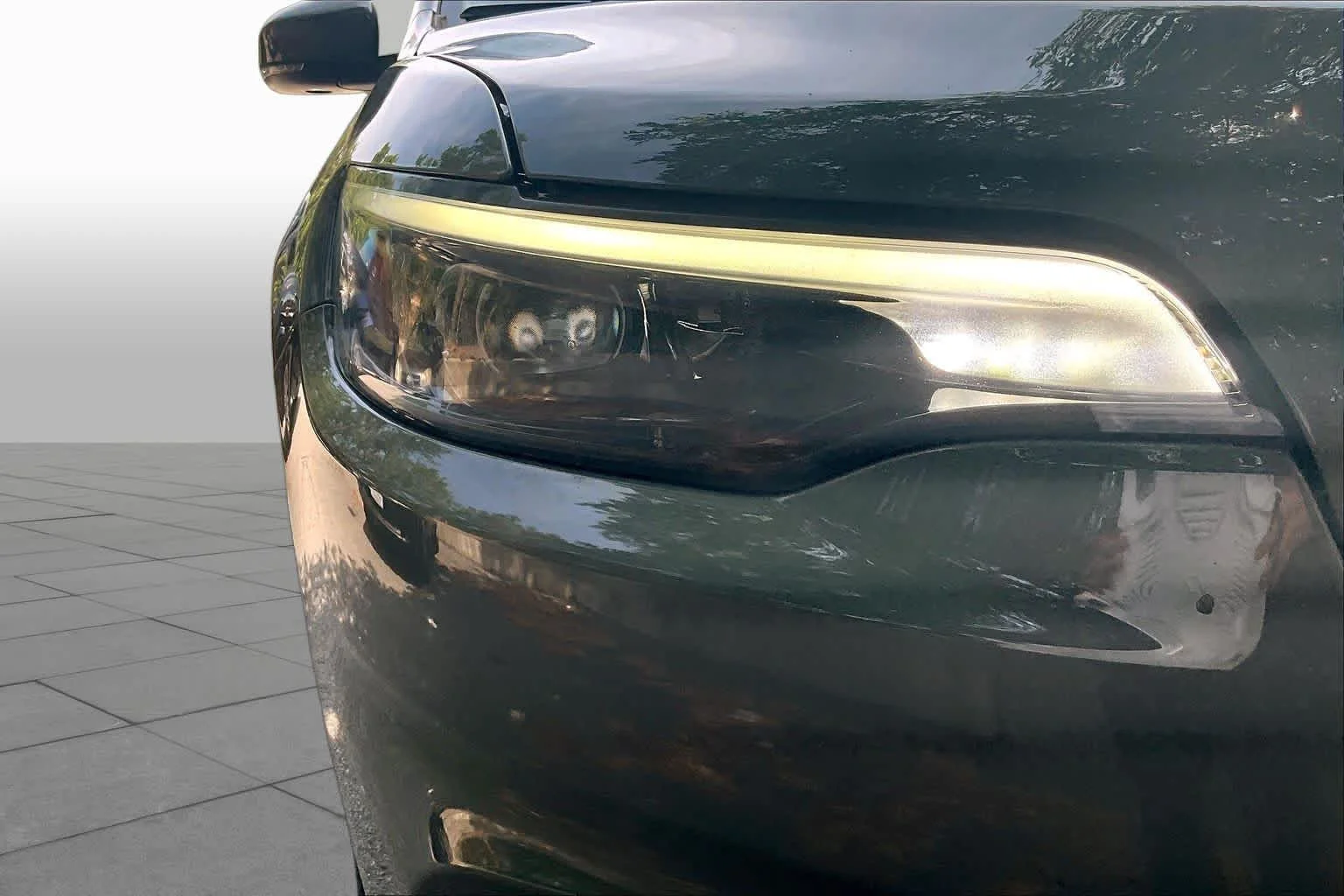 Used 2019 Sting-Gray Clearcoat Jeep Latitude Plus image 25