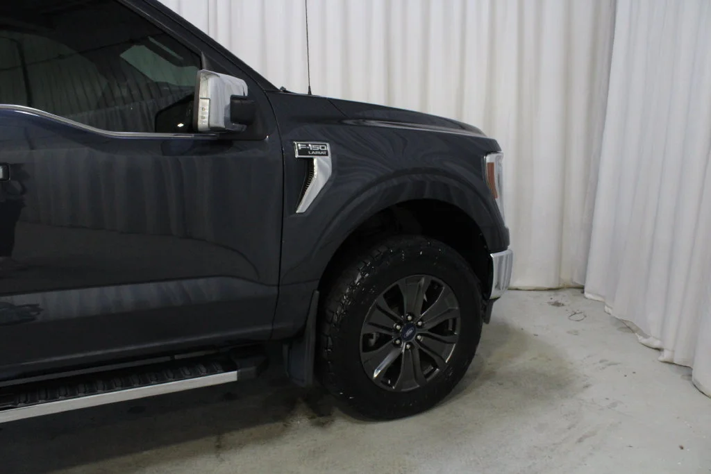 Used 2021 Gray Ford Lariat image 28