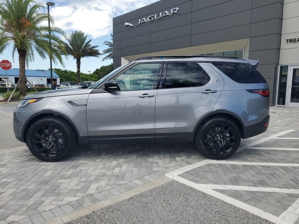 New 2025 Eiger Grey Land Rover S image 2