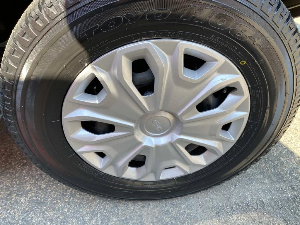 Used 2025 White Ford Base image 28