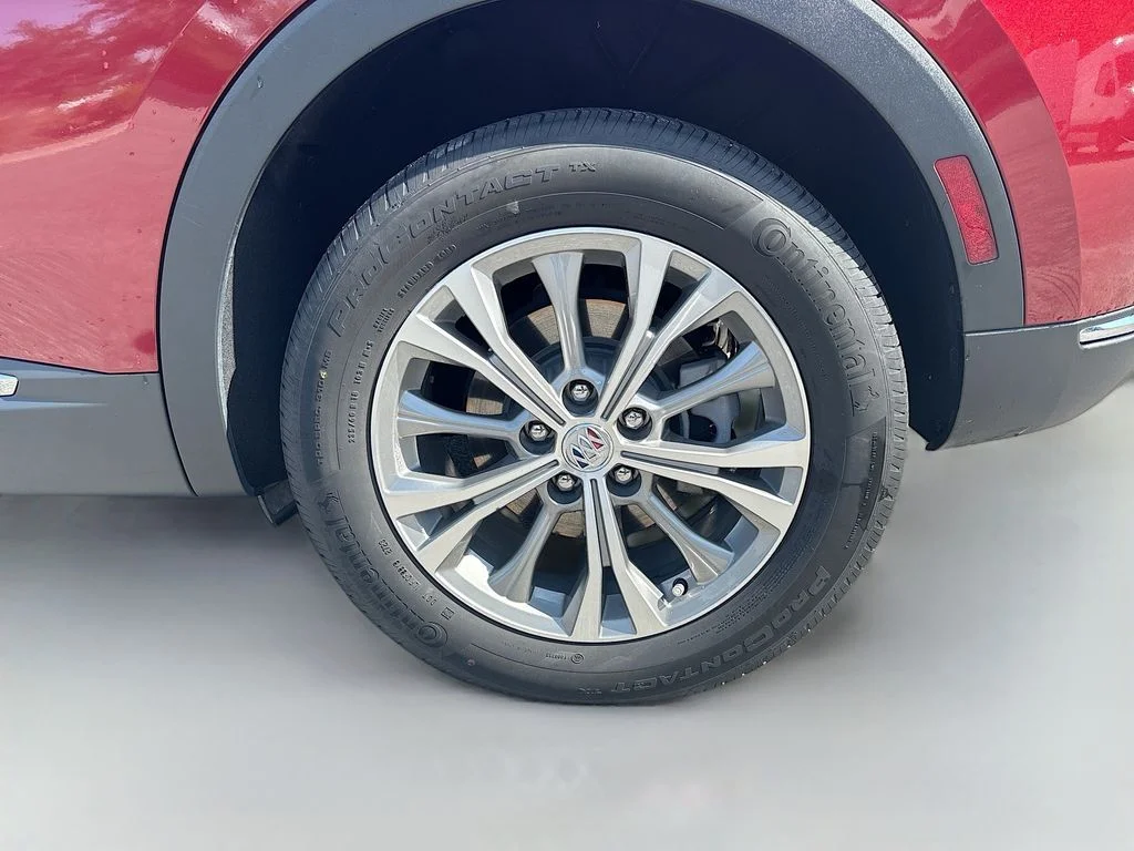 Used 2023 Red Buick Preferred image 12