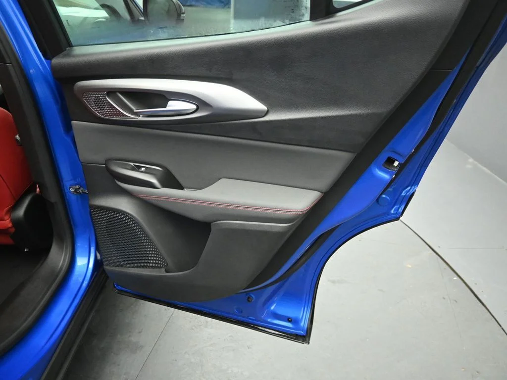 New 2026 Misano Blue Metallic Exterior Paint Alfa Romeo Base image 24