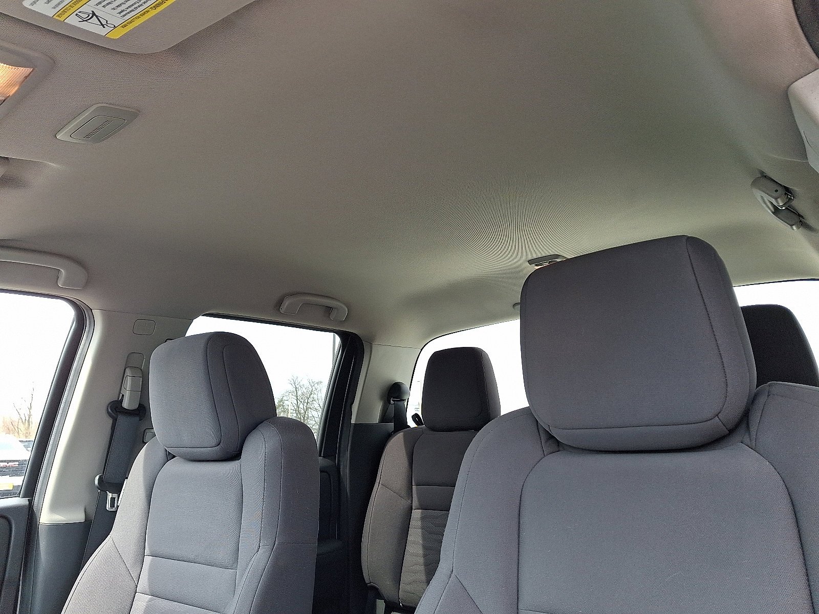 2022 Nissan Frontier S - Photo 17