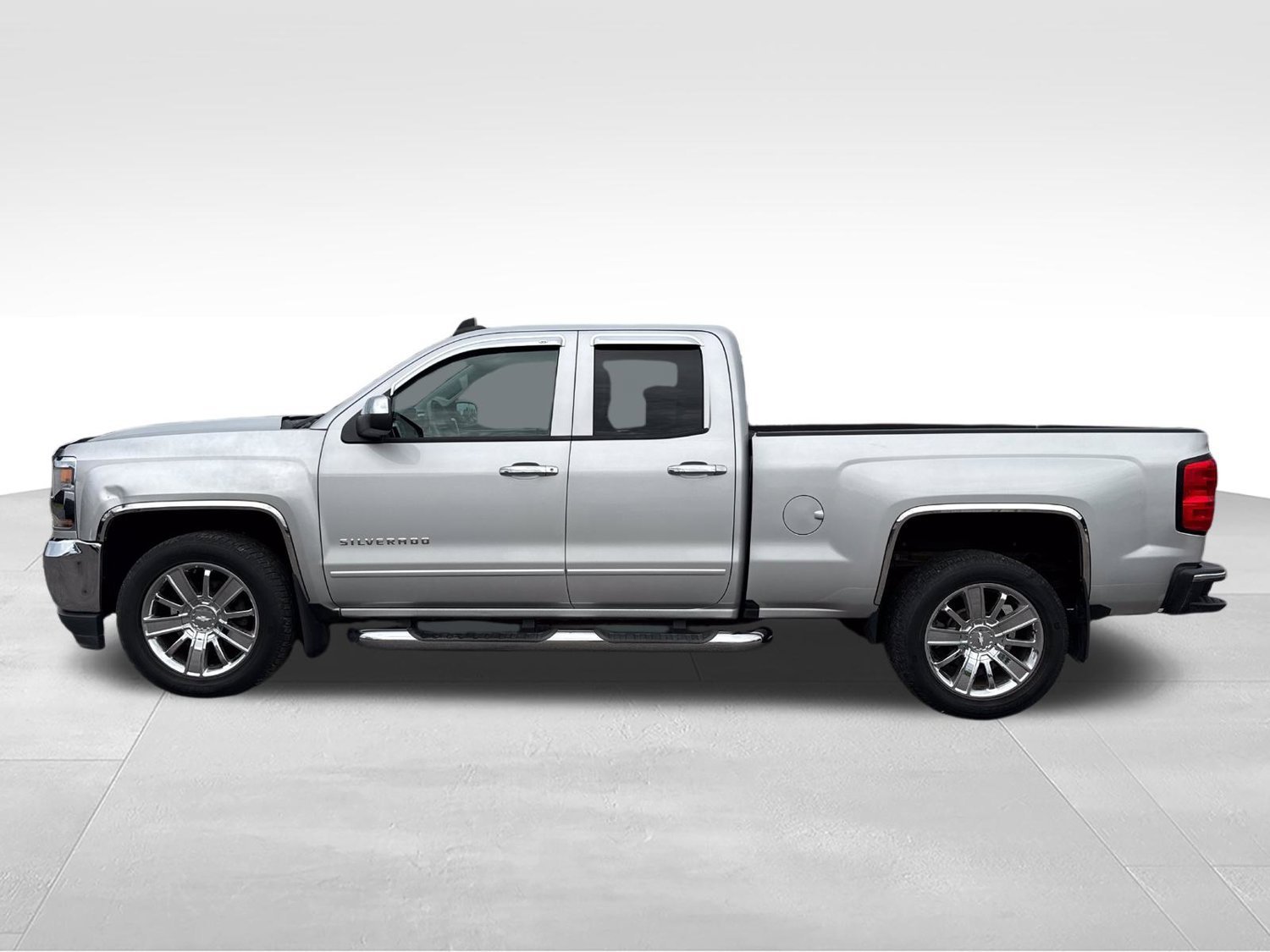 Used 2016 Chevrolet Silverado 1500 LT with VIN 1GCRCREC9GZ111321 for sale in Kansas City