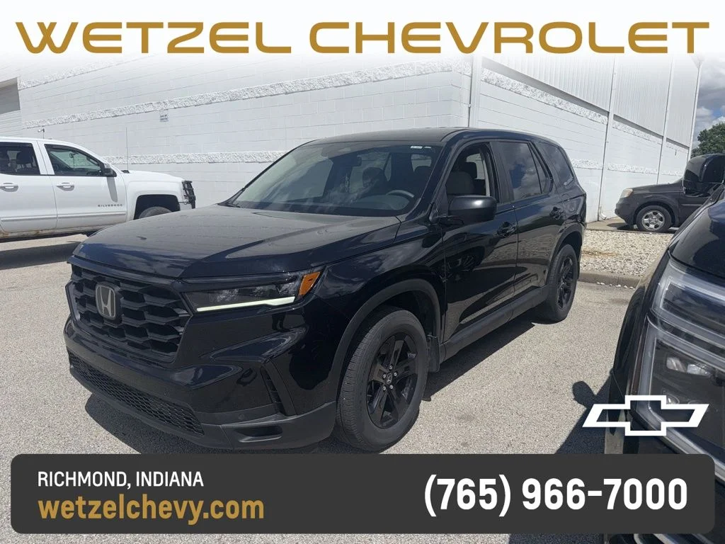 2023 Honda Pilot LX AWD's photo