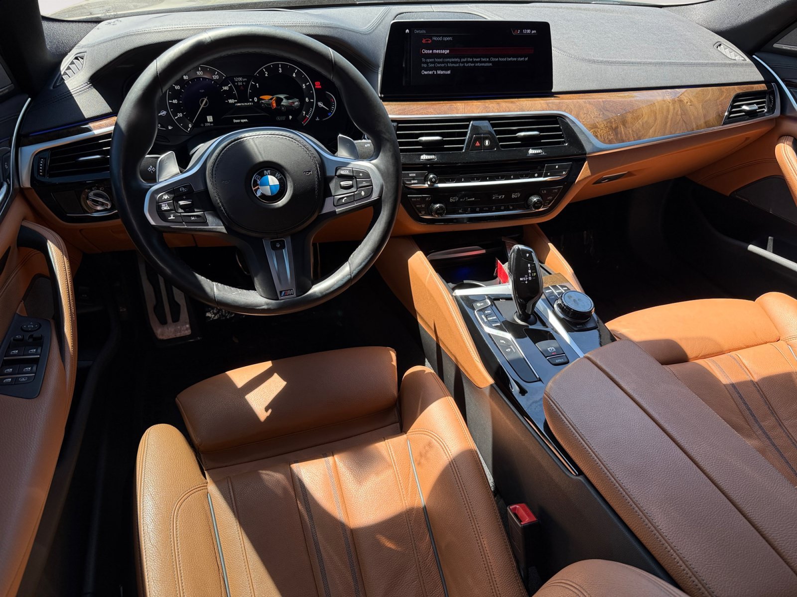 Used 2018 Carbon Black Metallic BMW M550i xDrive image 15