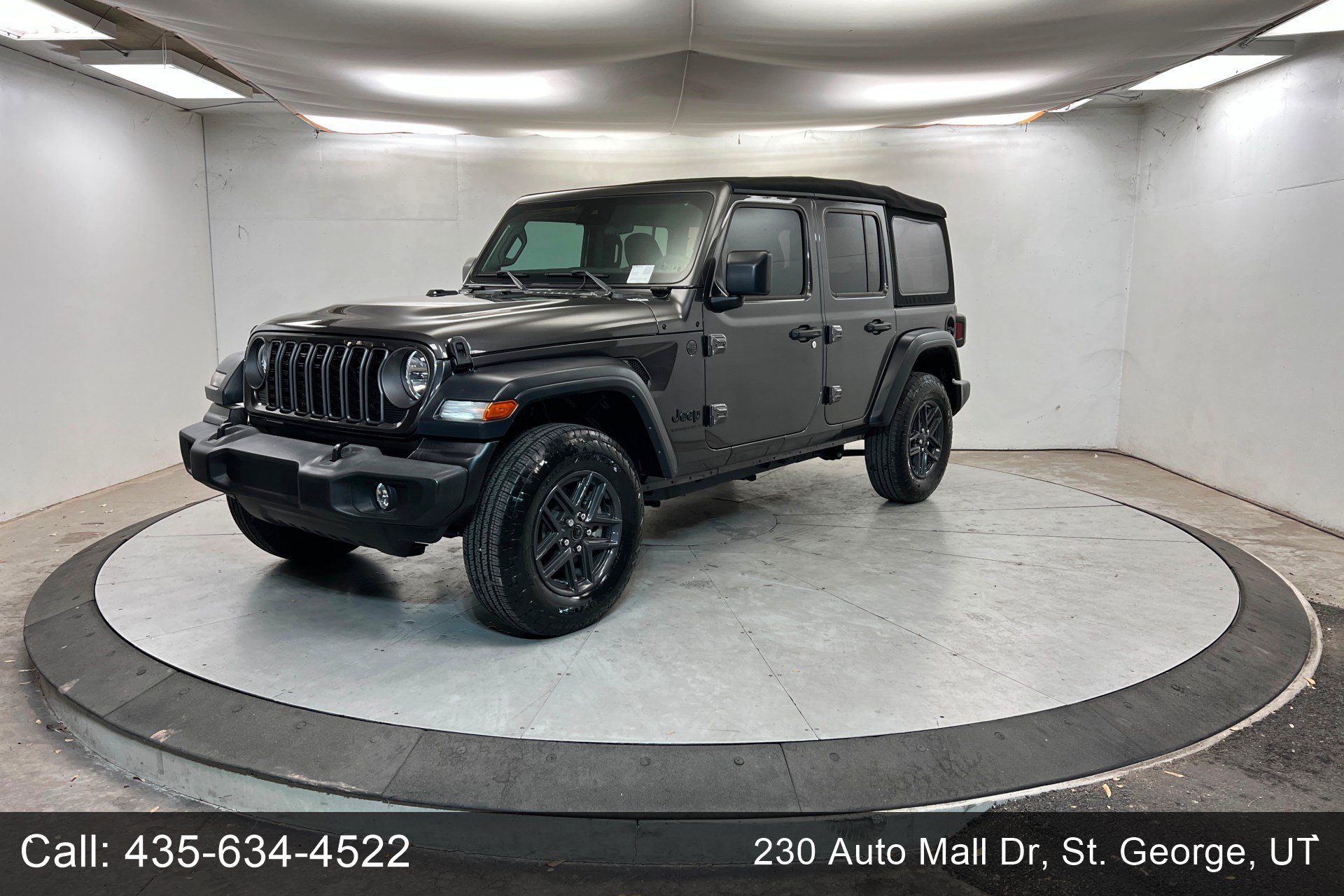 Used 2024 Granite Crystal Metallic Clearcoat Jeep Sport S image 1