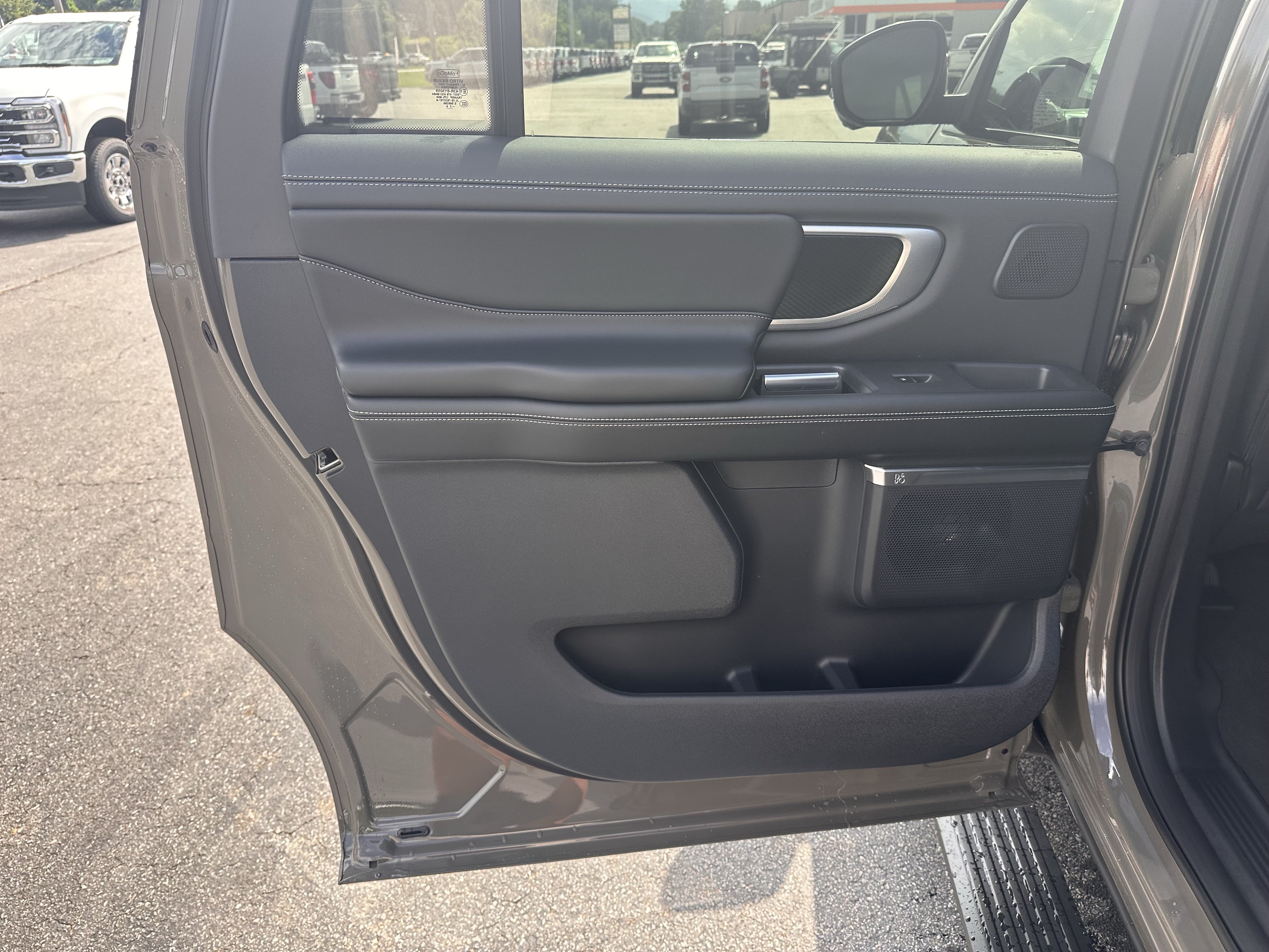New 2027 Marsh Gray Ford MAX Platinum image 12