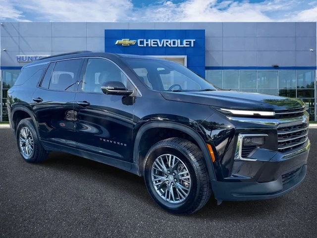 2024 Chevrolet Traverse FWD LT