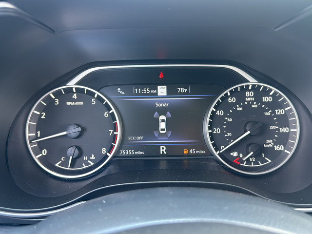 Used 2023 Black Nissan Platinum image 18